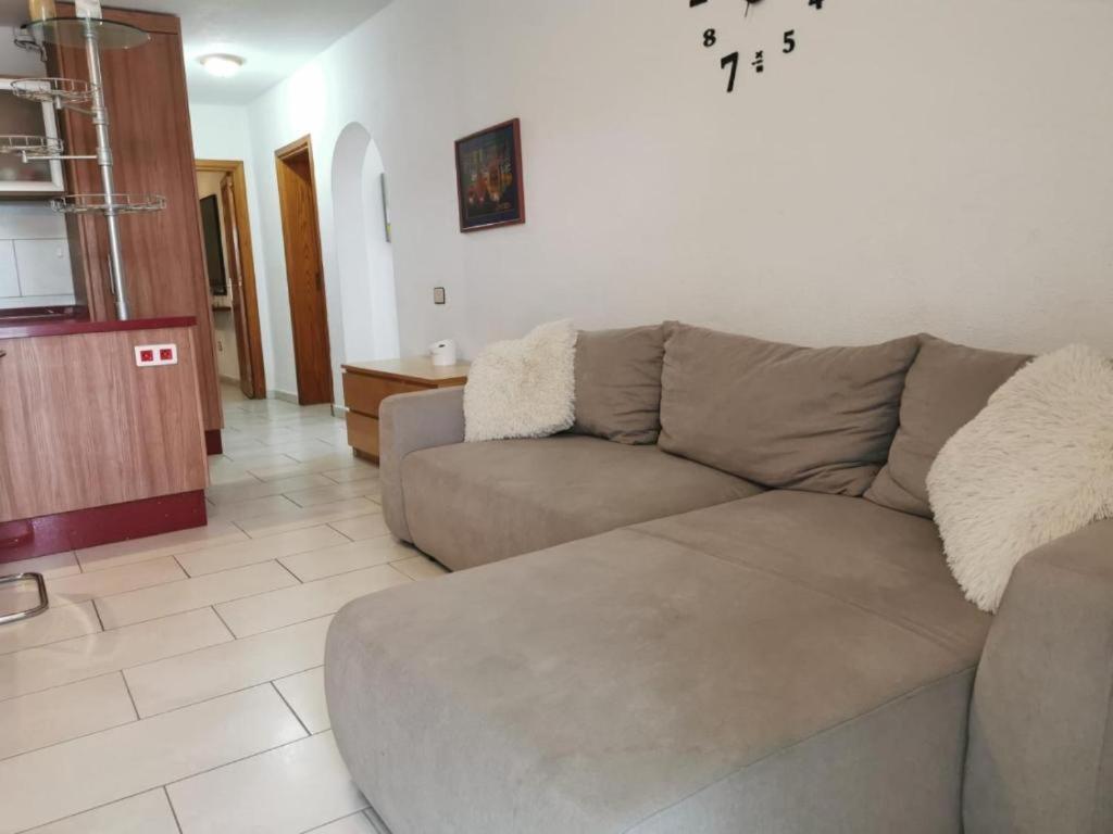 2bed Pool View- San Eugenio *
