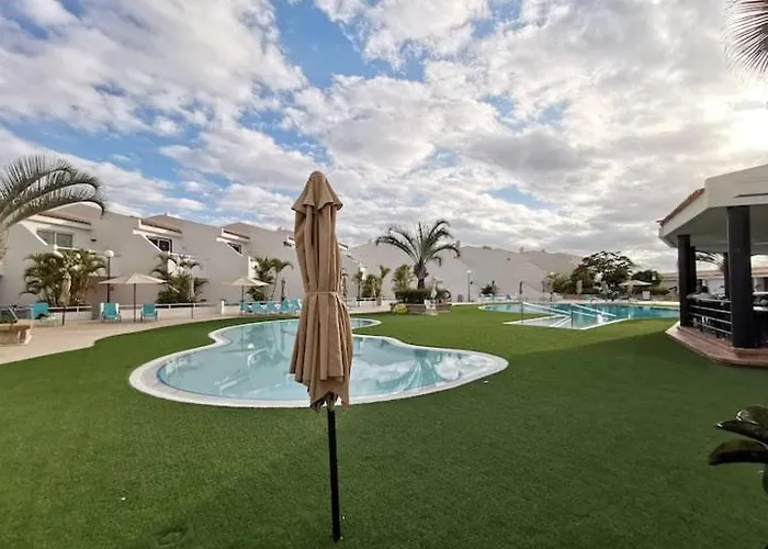 2Bed Apartment Pool View- San Eugenio